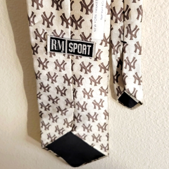 RM Sport New York Yankees Silk Tie pre-owned Official Logo - Picture 3 of 8